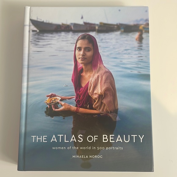 the atlas of beauty 🌎 - Picture 1 of 4